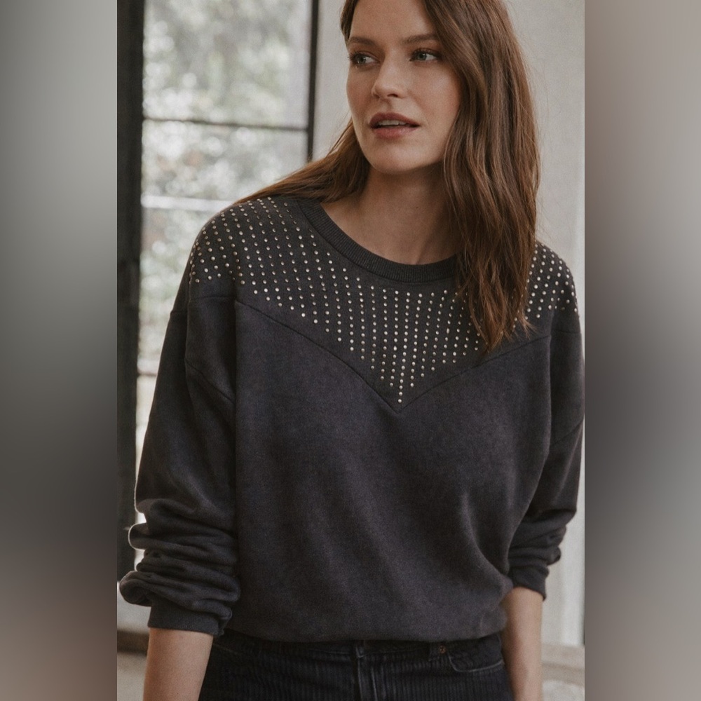 NWT Evereve Harvey Studded Crew Sweatshirt